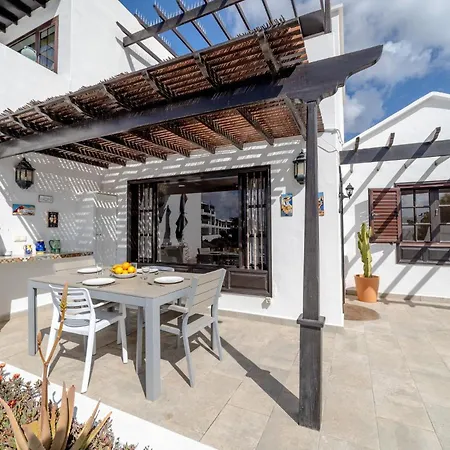 Apartamento Playa Bastián 2 Habs, 2 Baños Y Súper Terraza Costa Teguise