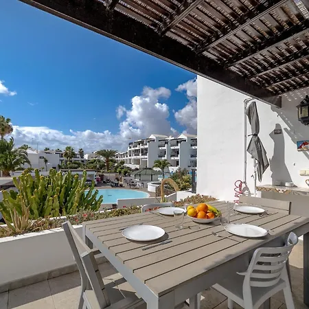 Apartmán Playa Bastian: 2 Habs, 2 Banos Y Super Terraza *